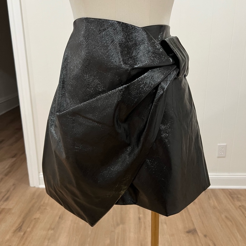 Sunset & Spring Patent Bow Mini Skirt